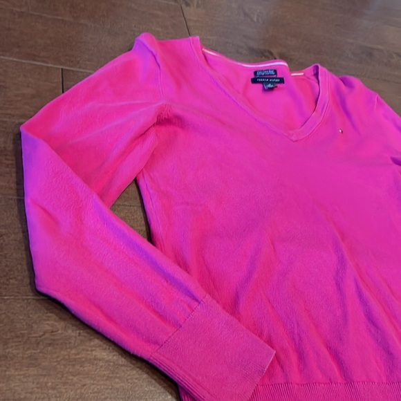 Tommy Hilfiger fitted sweater - Picture 2 of 6